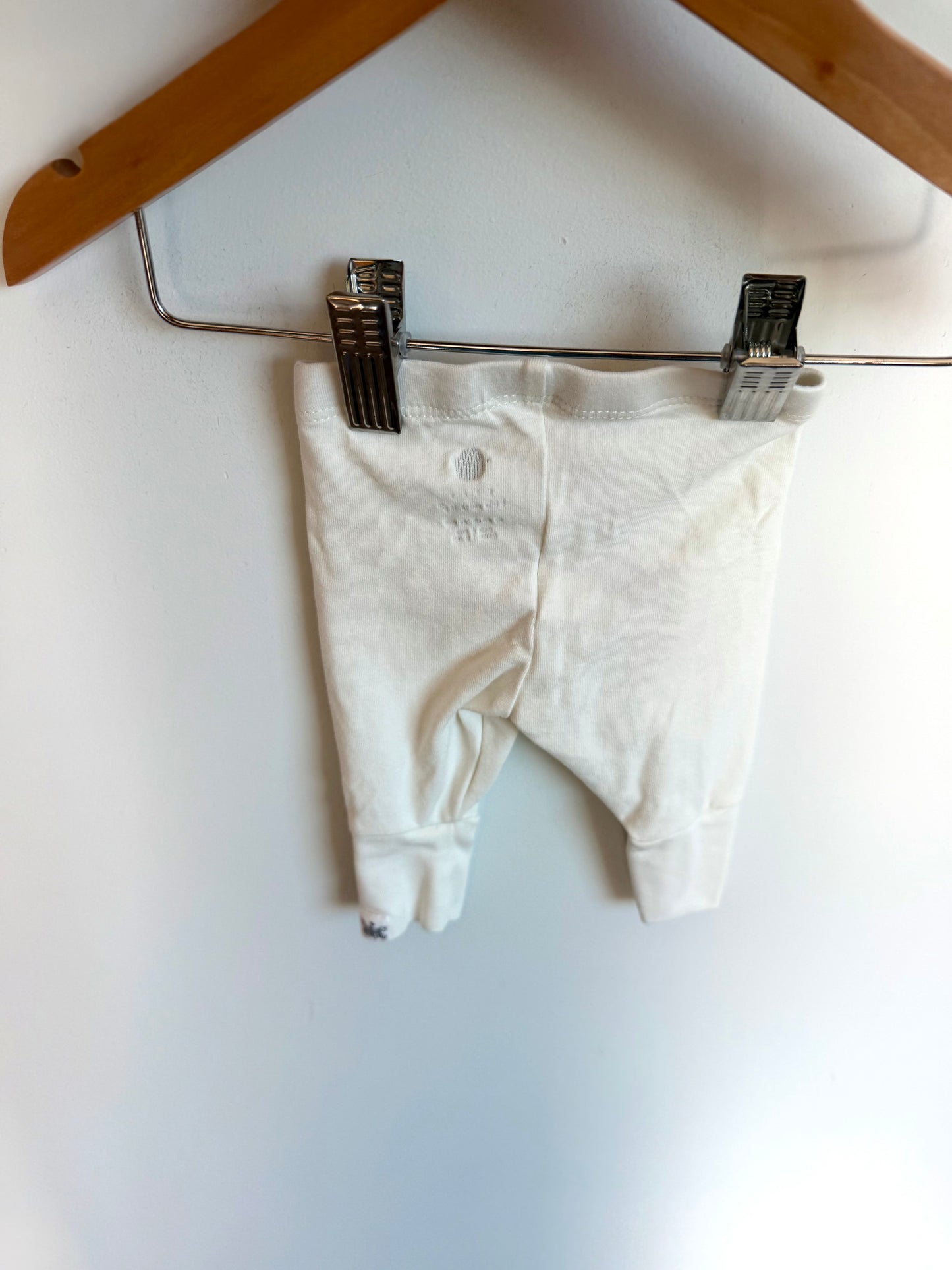 White Tapered Pants / 0-3m