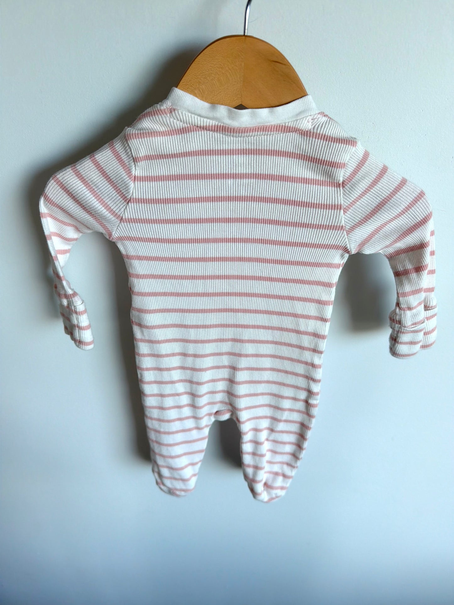 Gap Rib Pink Striped Sleeper / 0-3m