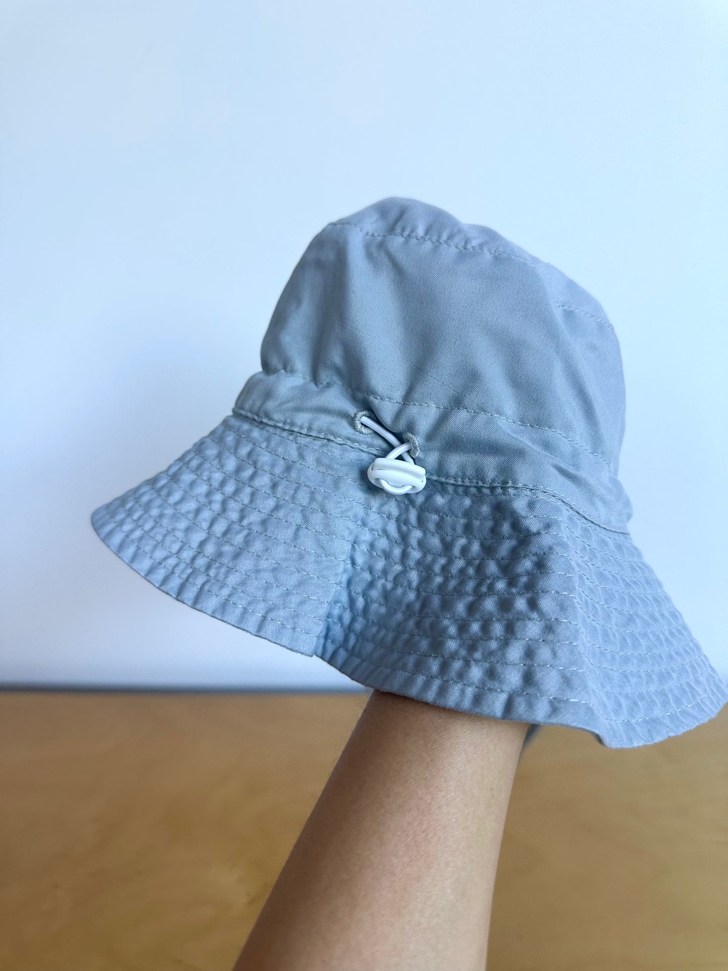 Grey Strap Hat / 12-24m