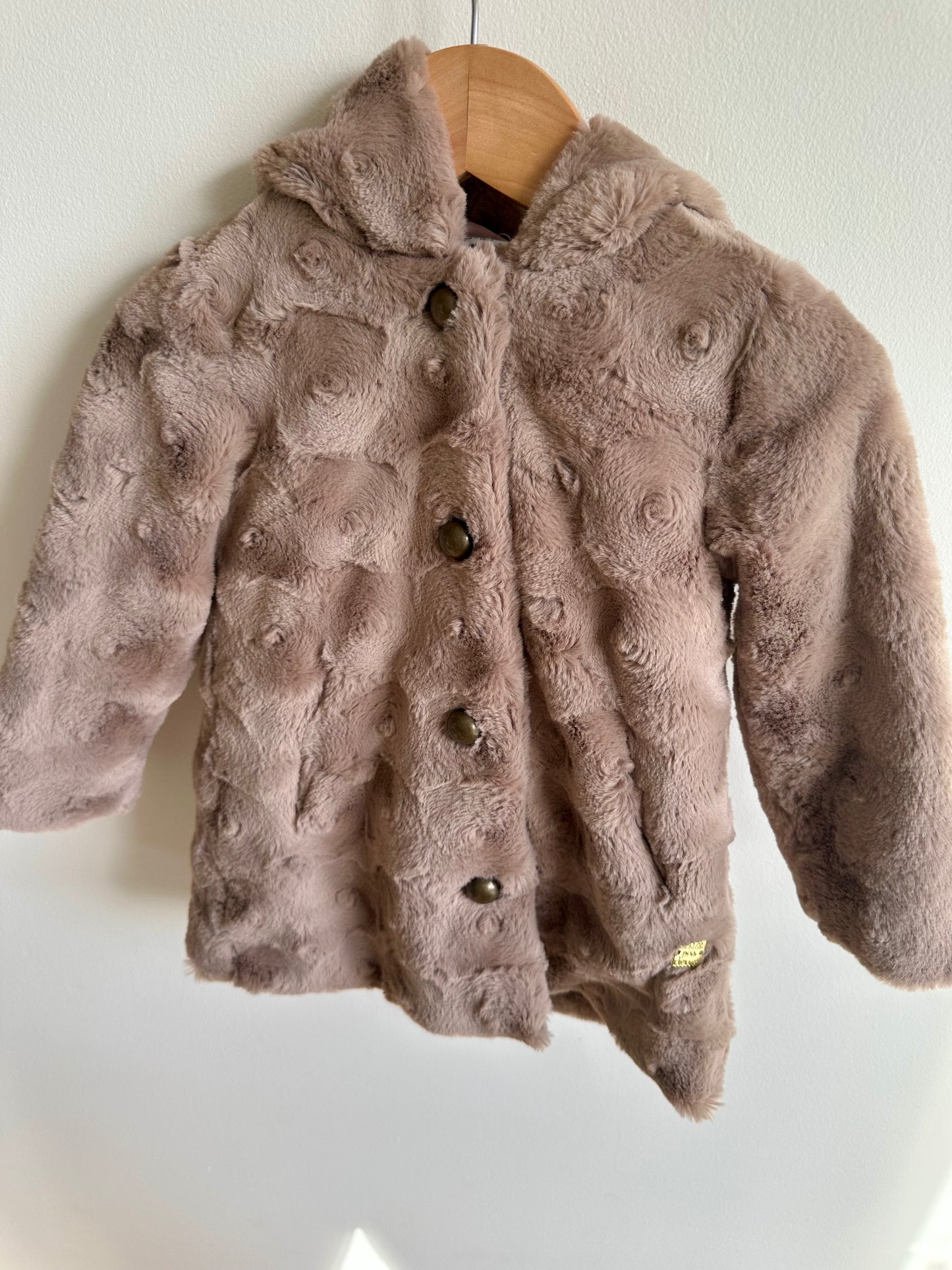 Deux Par Deux Soft Faux Fur Hooded Coat / 18m