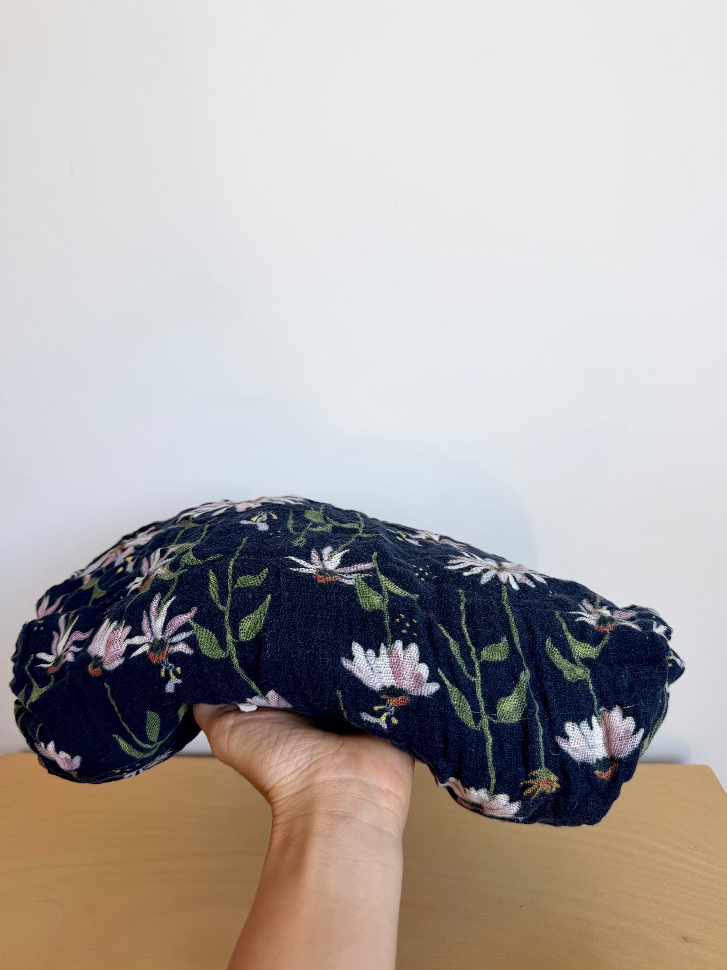 100% Cotton Navy Daisy + Bumble Bee Fitted Crib Sheet