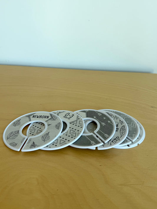Closet Dividers 0-24m