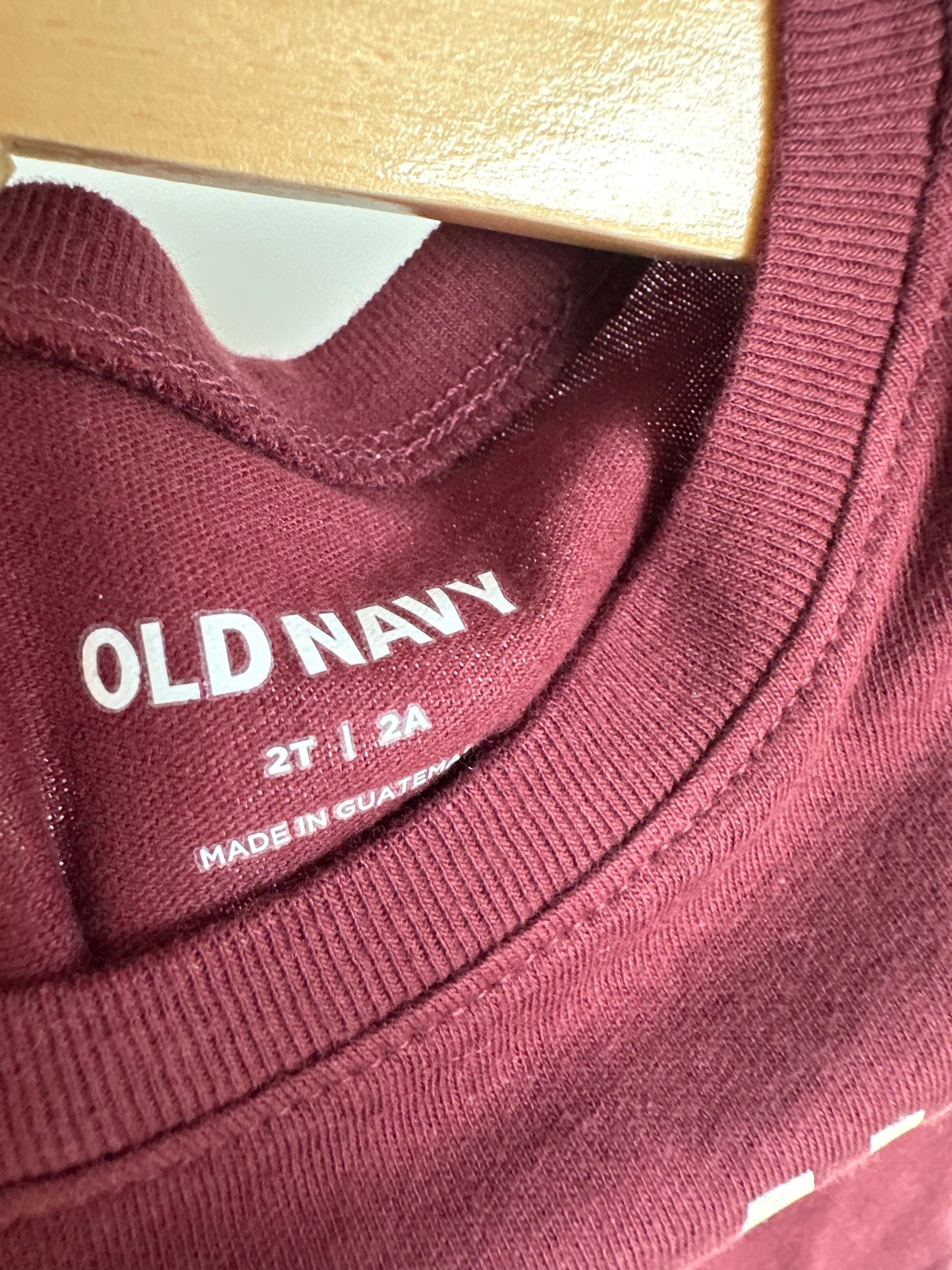 Maroon Old Navy T-Shirt / 2T