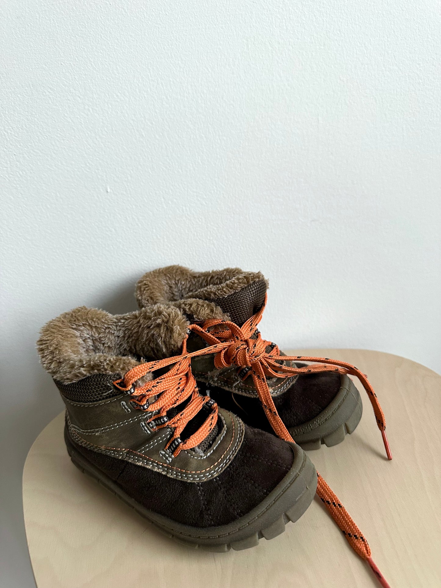 OshKosh Marly Boots (PLAY) / Size 9 Toddler