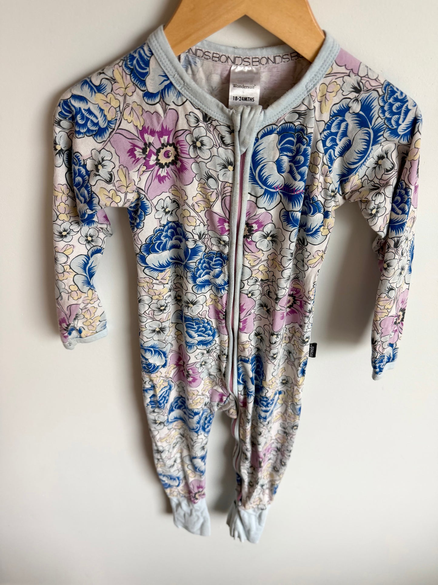 Bonds Blue Trim Floral Sleeper / 18-24m