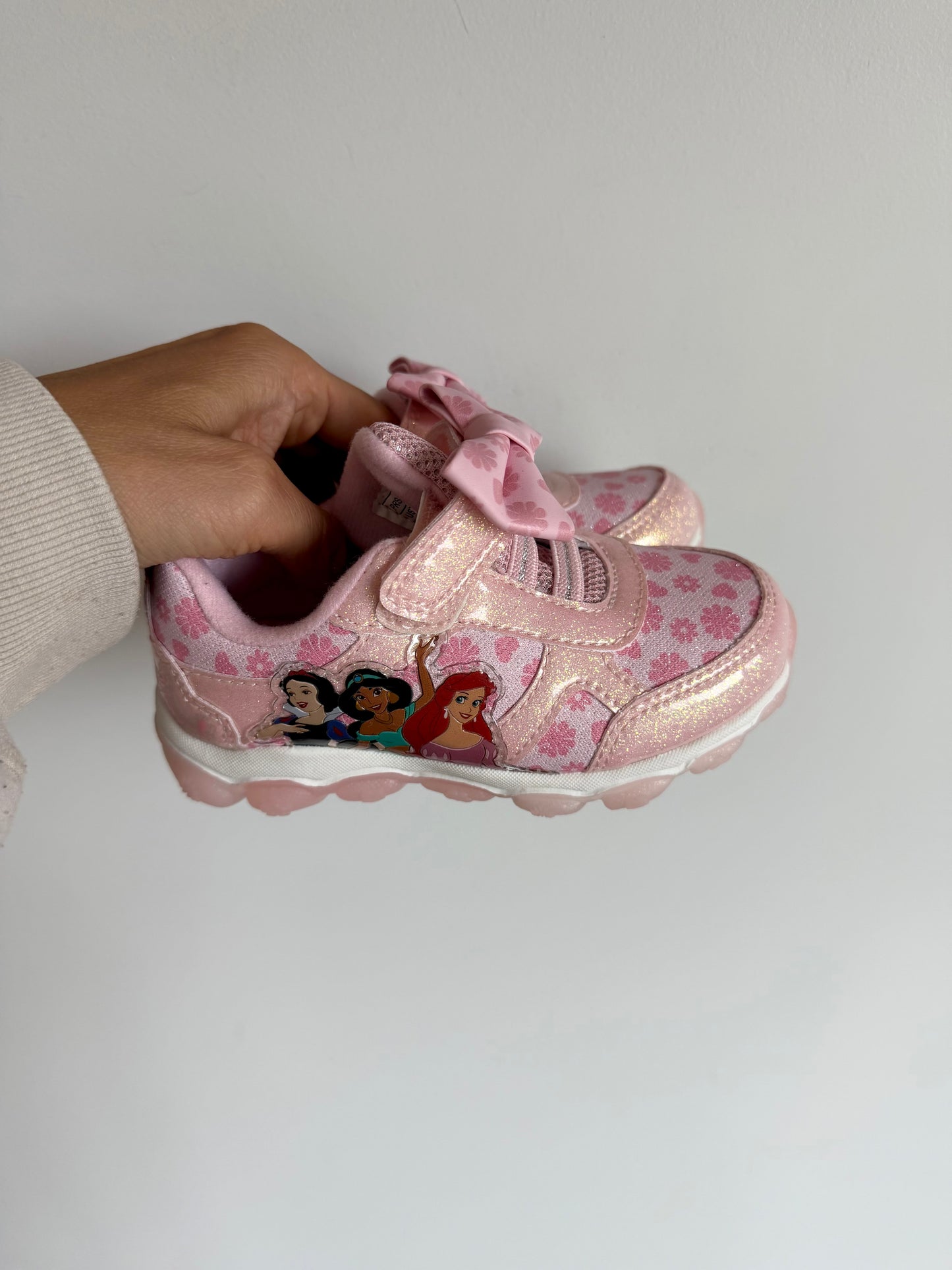 Light Up Princess Pink Shoes (With tags) / Size 8 Toddler