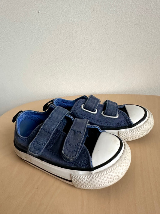 Blue Velcro Converse Sneakers / Size 4 Toddler