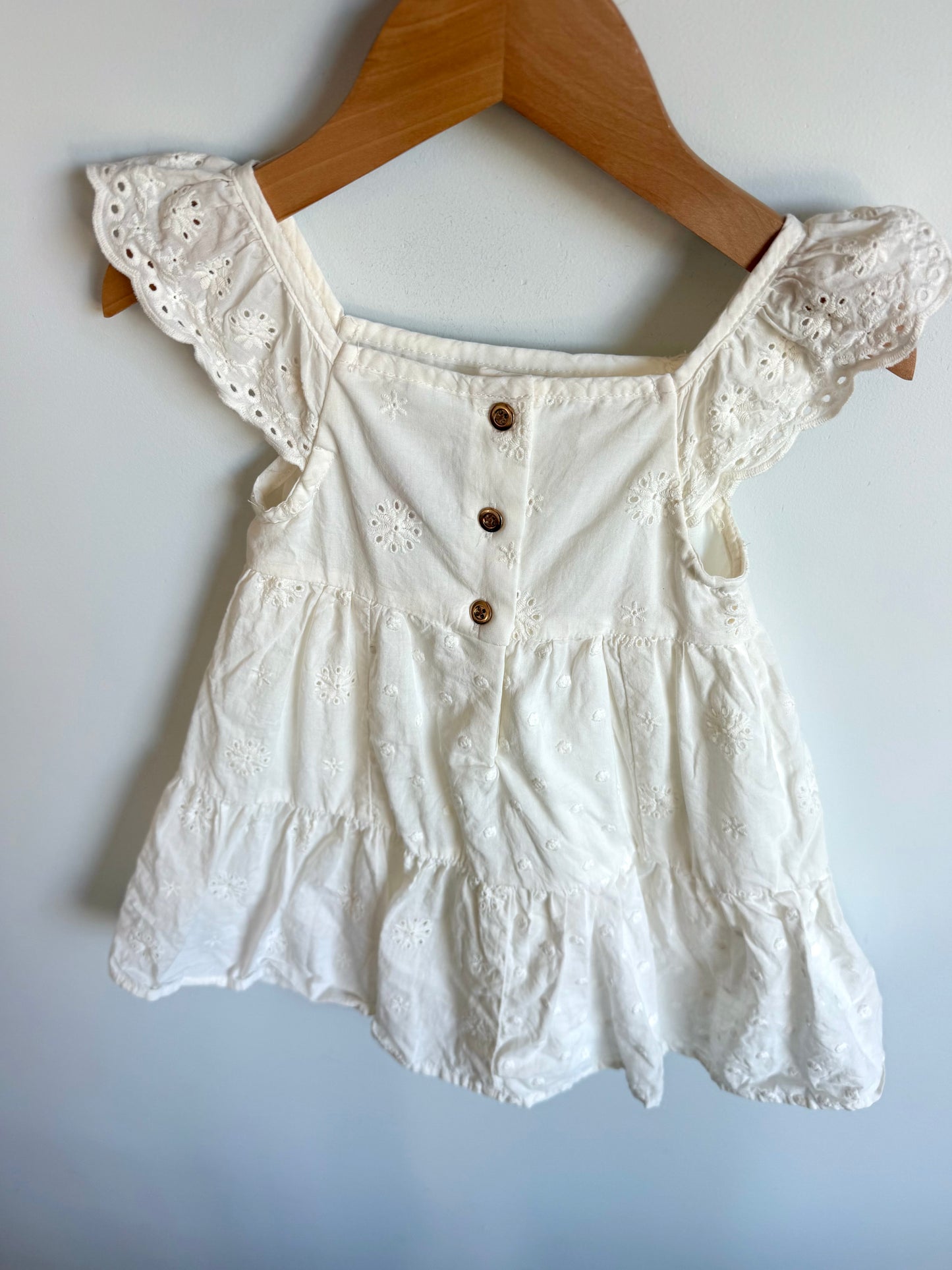 White Eyelet Dress / 2T