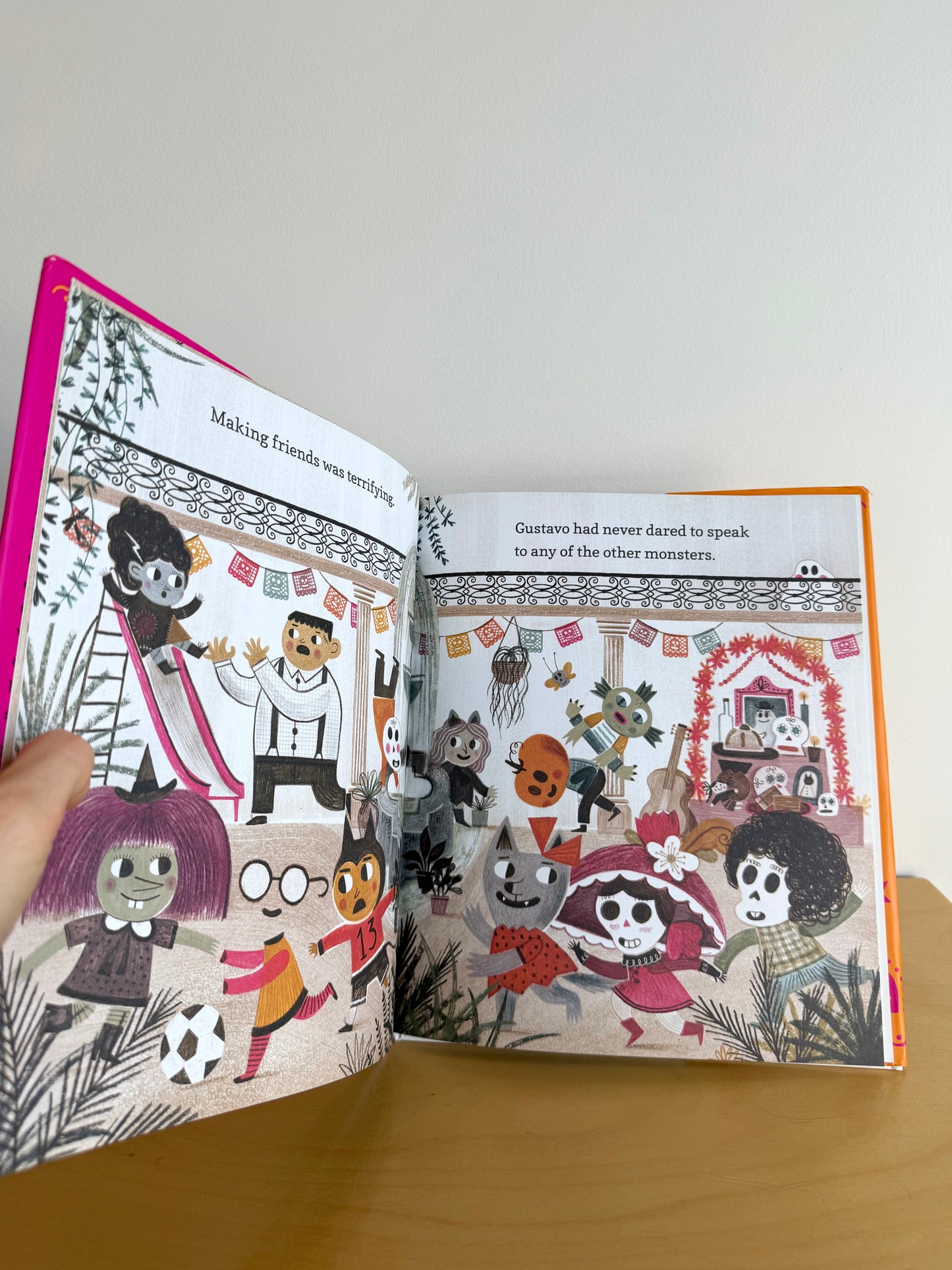 Gustavo The Sky Ghost Book / 3-7 years (No Shipping)