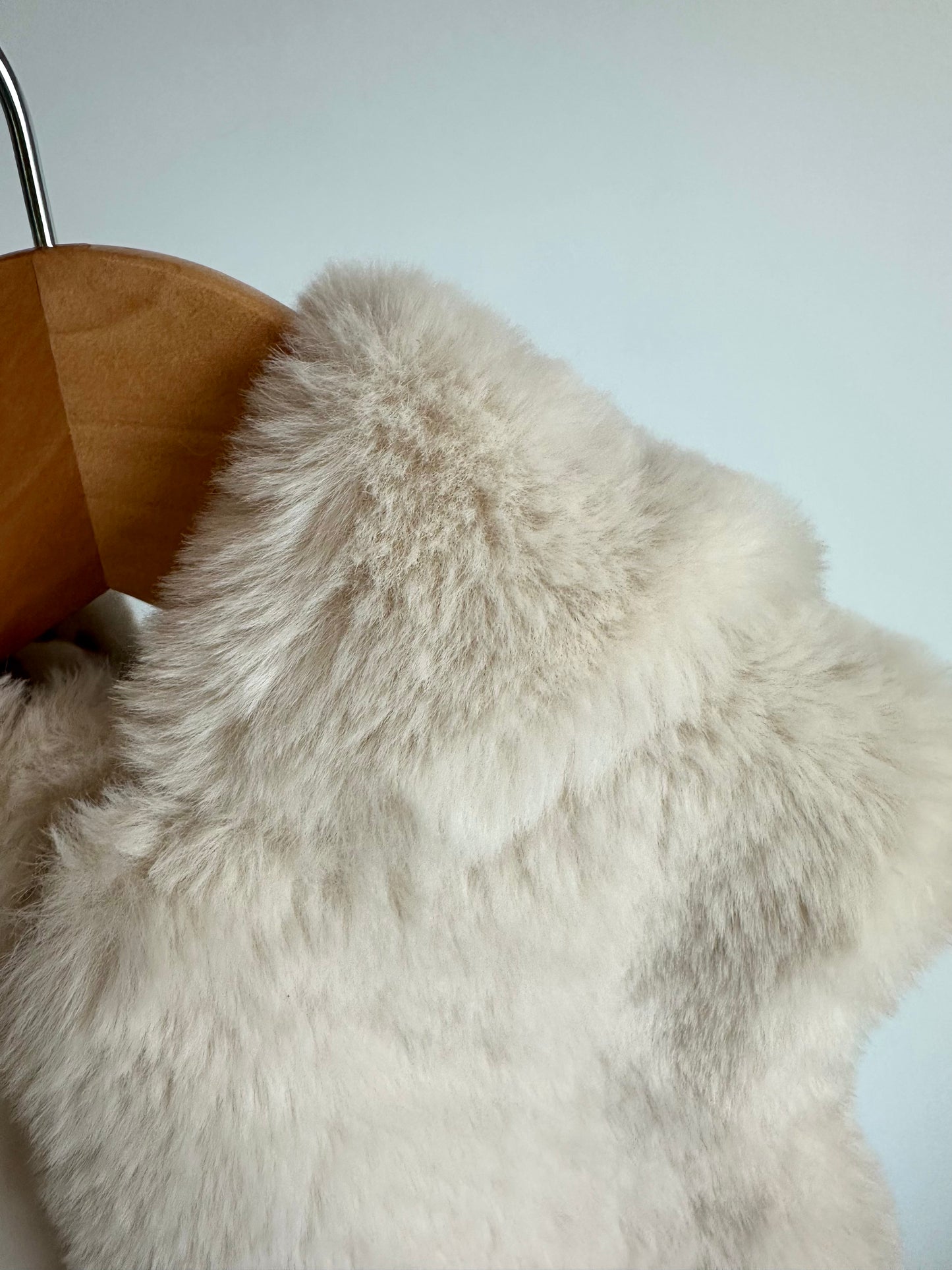 Soft Faux Fur Bear Hooded Vest / 24m