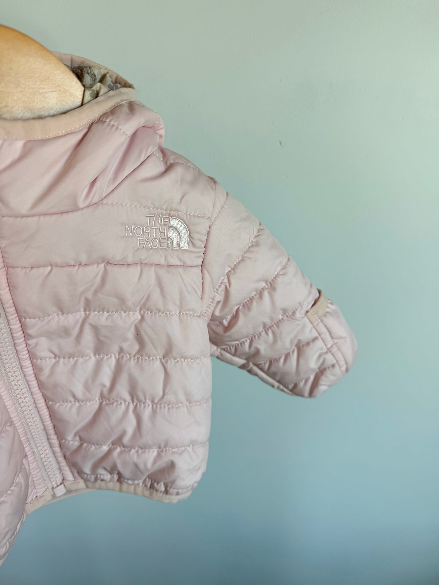 The North Face Reversible Pink Jacket / 3-6m?