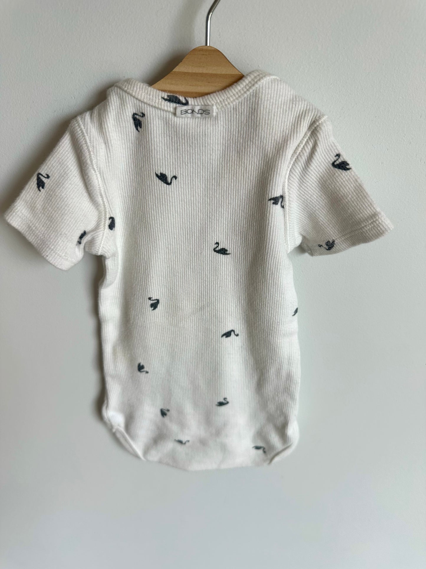 Bonds Rib Swan Bodysuit / 3-6m (00)