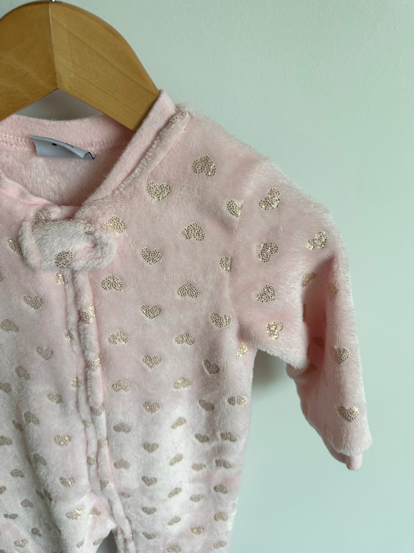 Pink Fuzzy Heart Sleeper / 6-9m