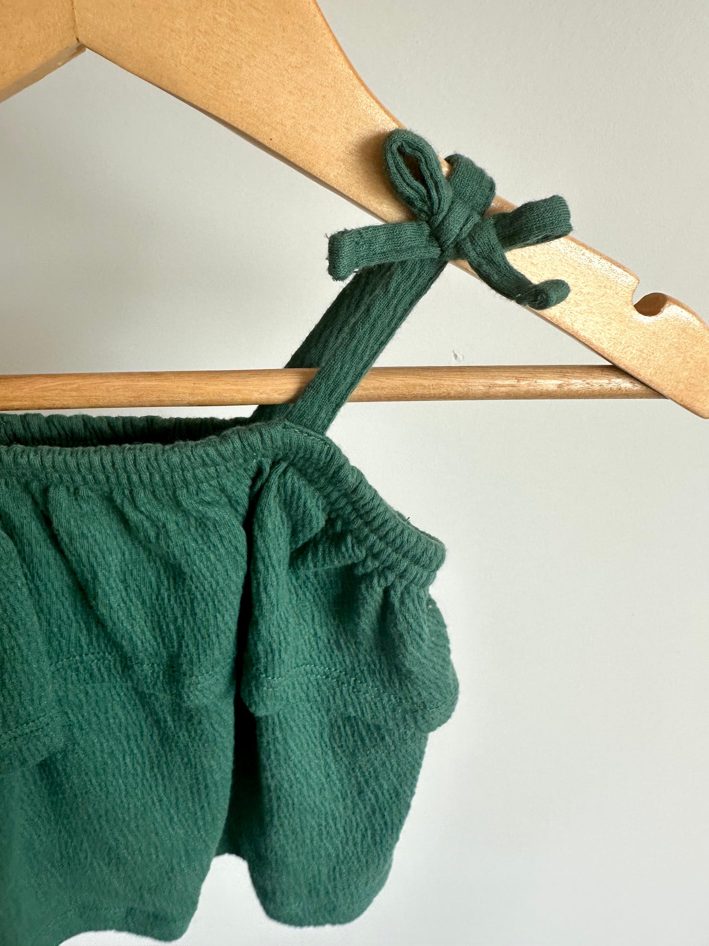 Green Ruffle Tank / 9m