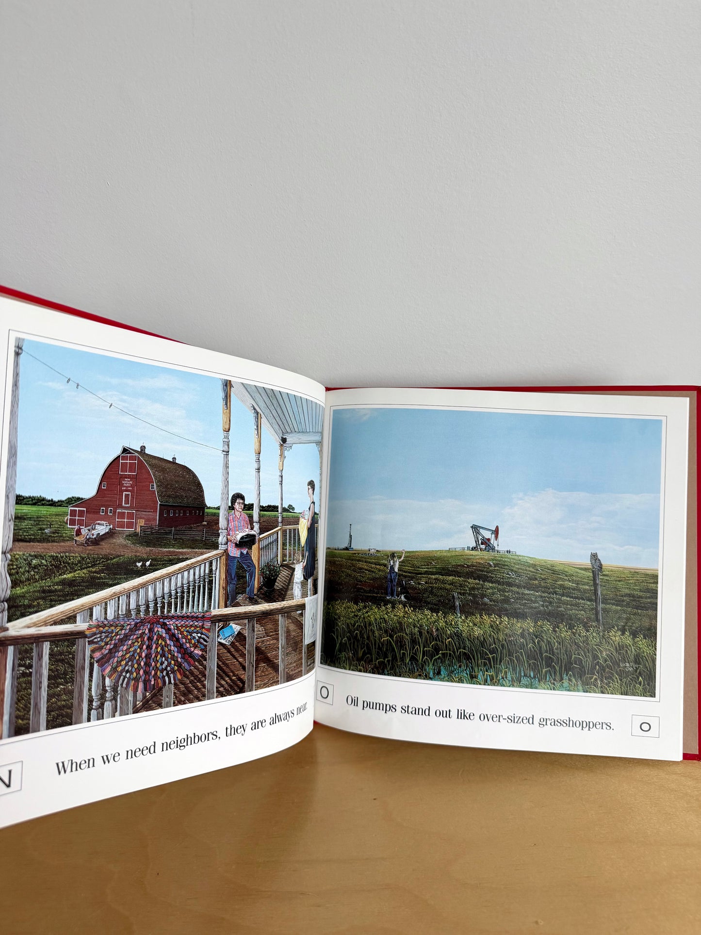 A Prairie Alphabet Book / 3-6 years
