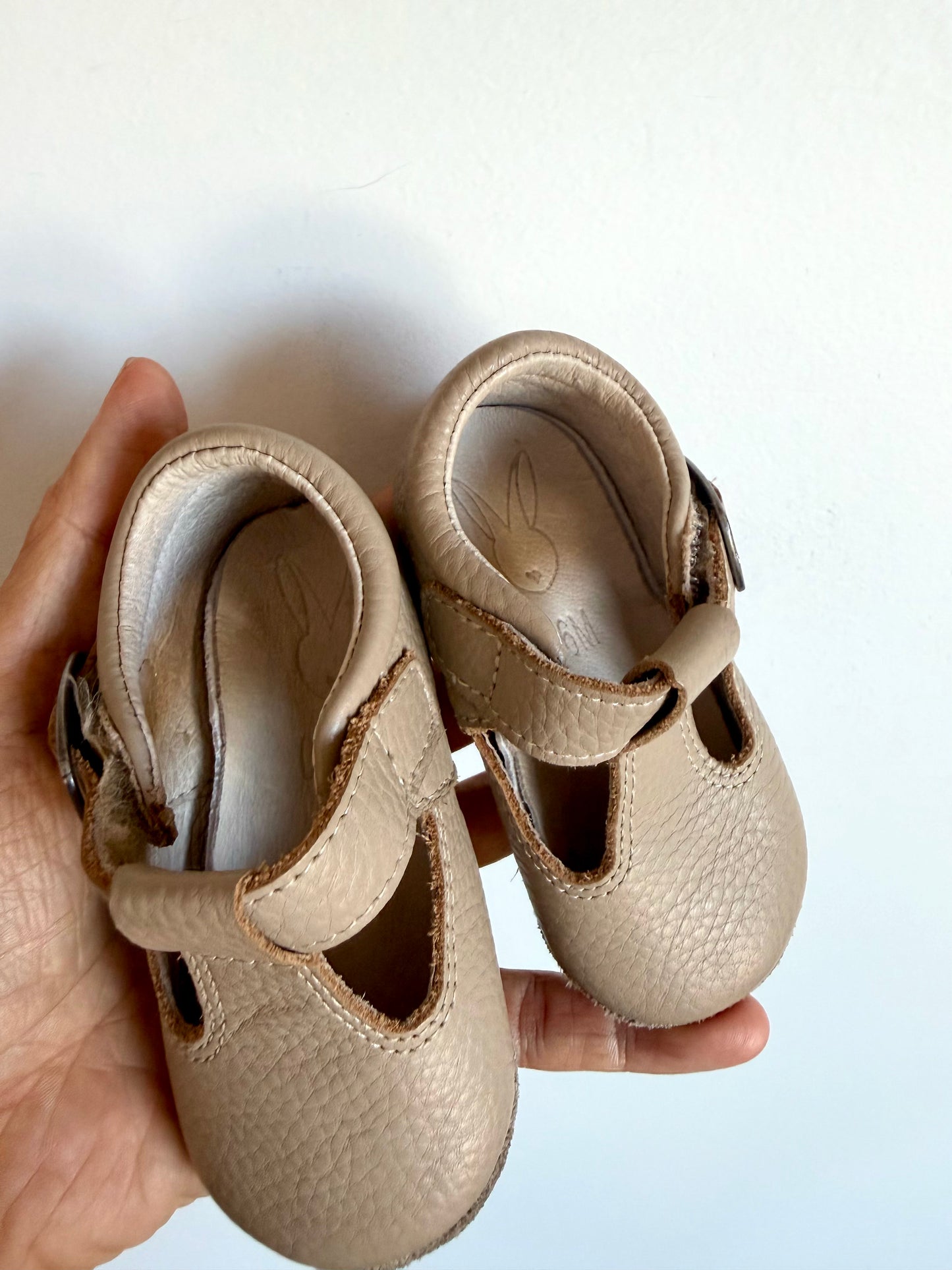 Taupe Velcro Soft Sole Shoes / 0-6m