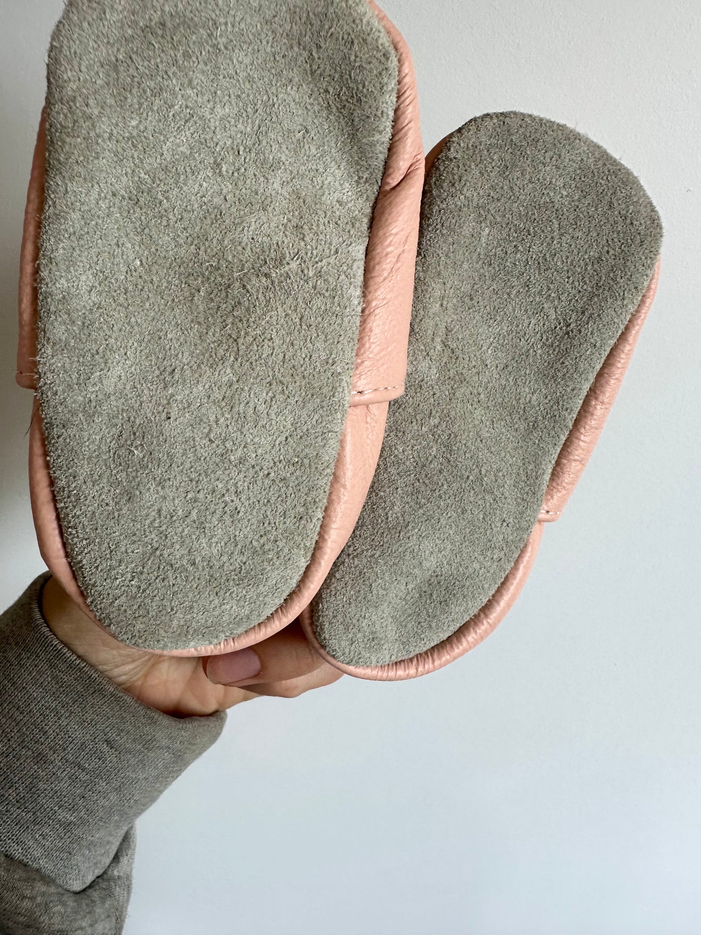 Pink Leather Soft Sole Shoes / Size 4 Toddler?