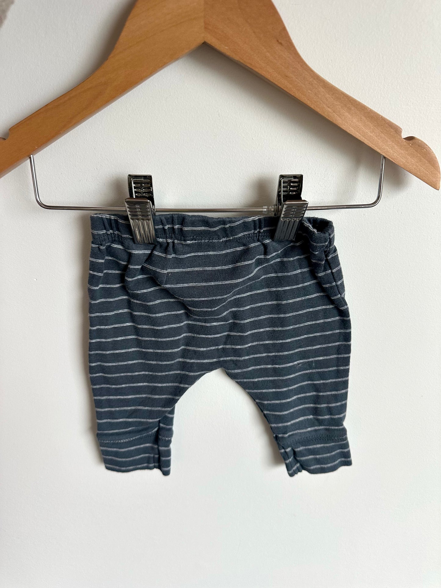 Grey Striped Pants / 3m