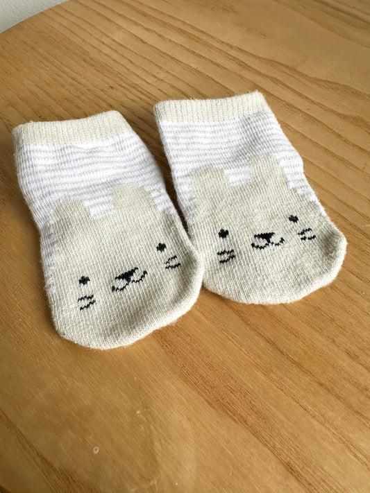 Three Pairs of Socks / 0-3m