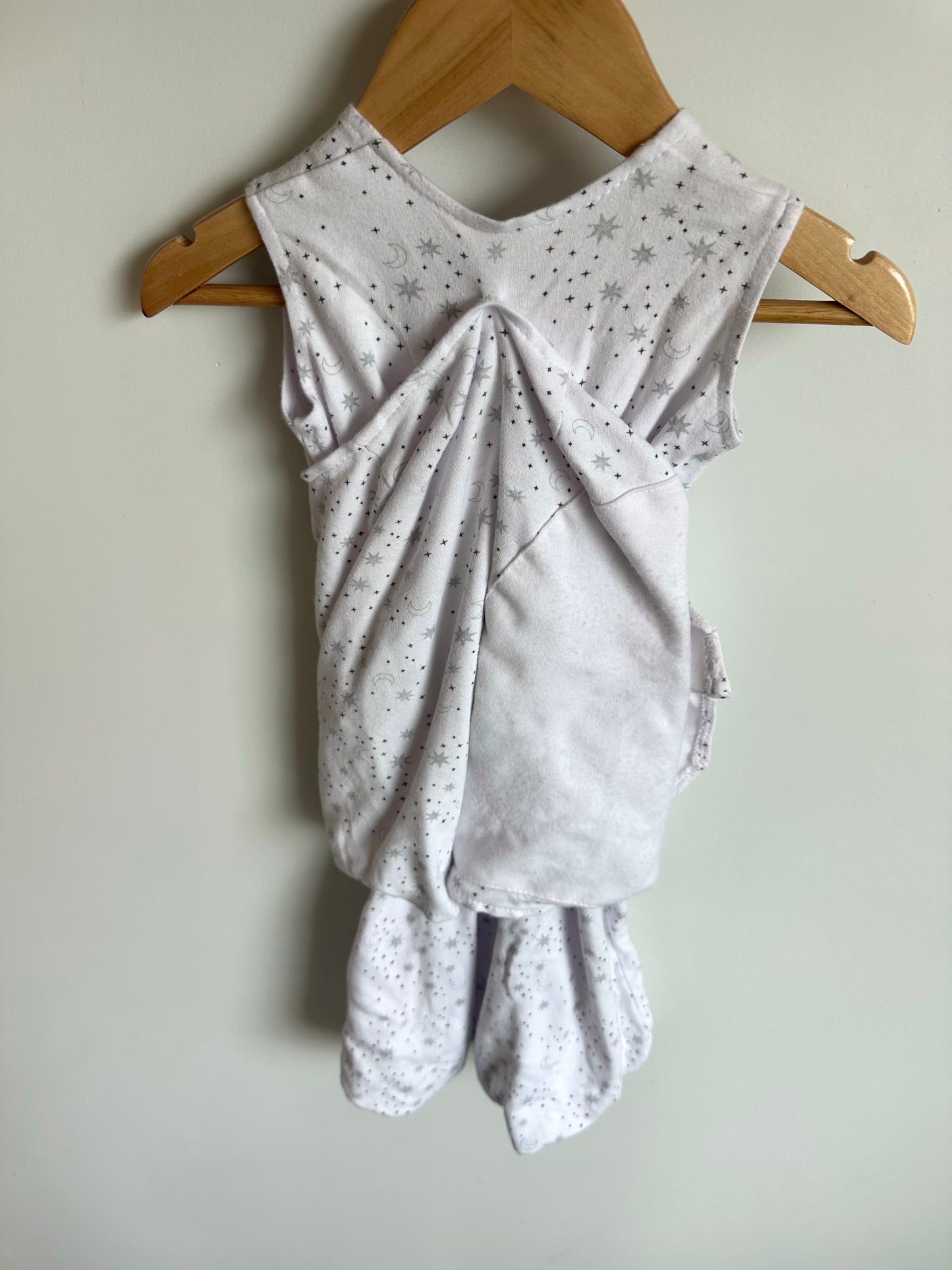 Halo Grey Star Sleep Swaddle / 3-6m