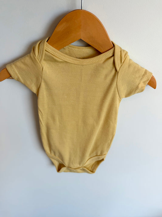 Yellow Bodysuit / 3-6m