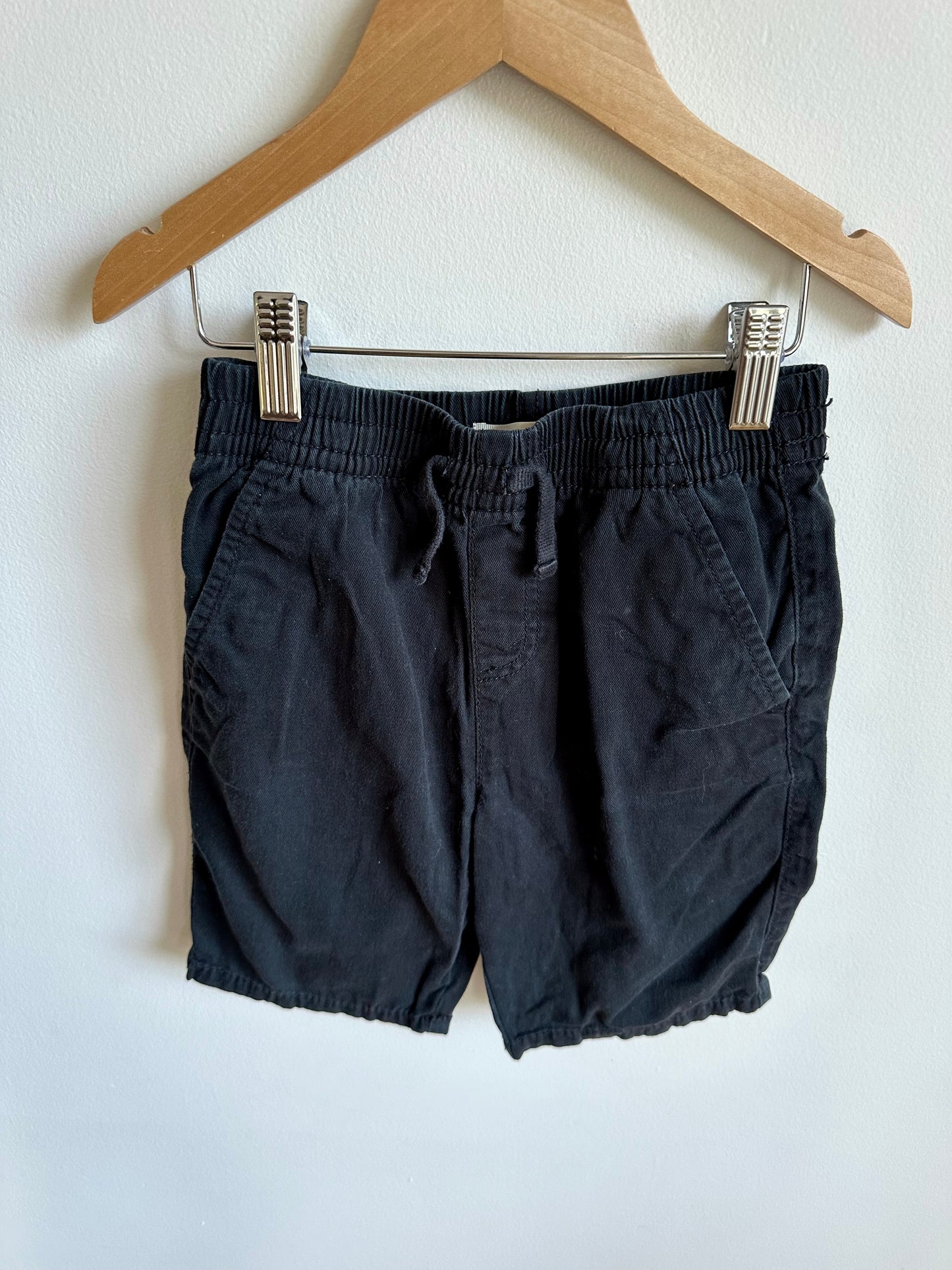 Levi Charcoal Shorts / 7-8 years (xl)