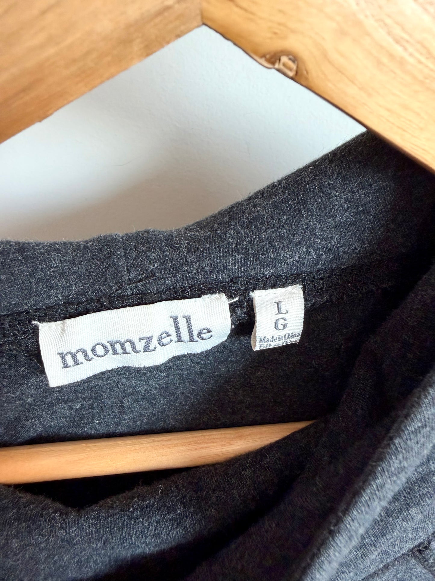 Momzelle Nursing Hood Sweater / Large (No Shipping)