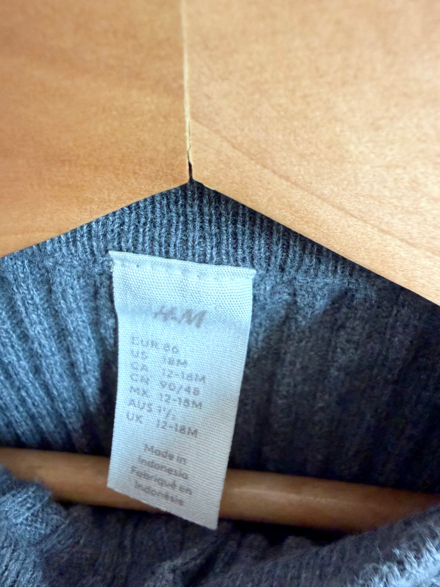 H&M Grey Ribbed Top + Pants Set / 12-18m