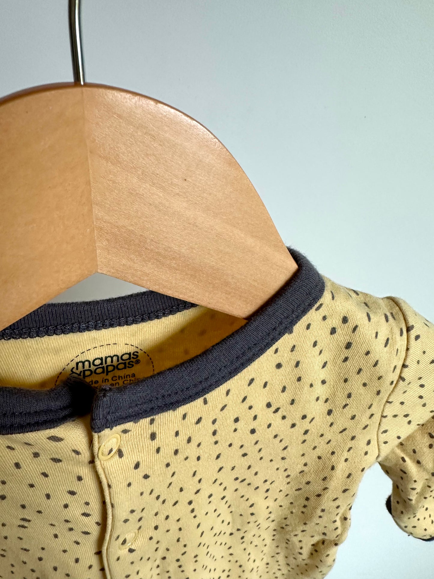 Yellow Dotted Snap Sleeper / 0-3m