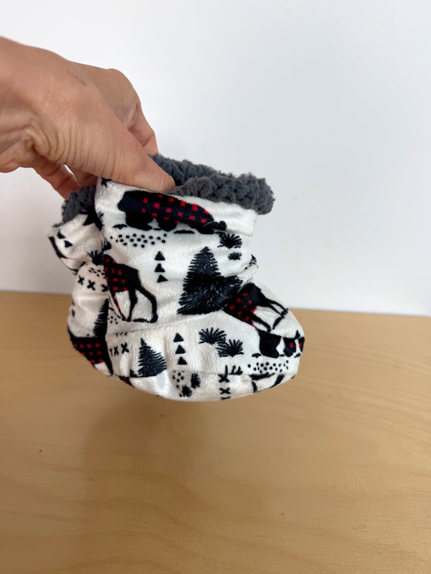 Deer Bear Slippers / 9-12m?