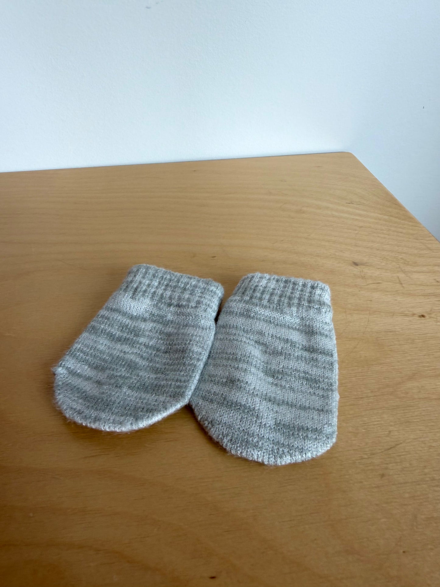 Gear Bear Print Mits / 0-4m?