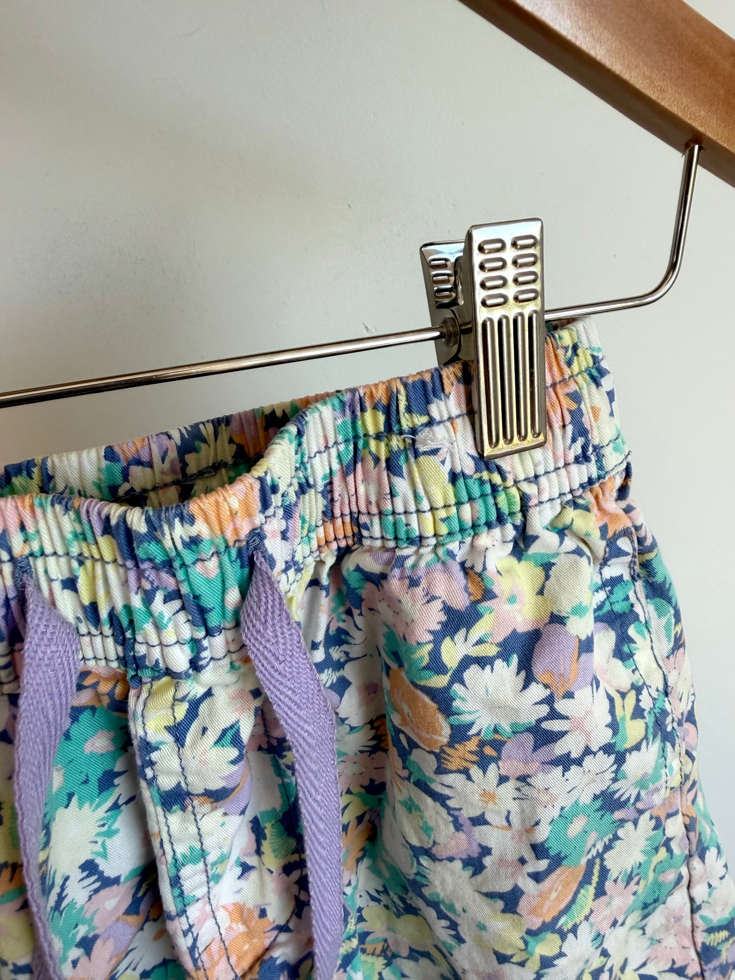 Gap Floral Drawstring Shorts / 4-5T (xs)