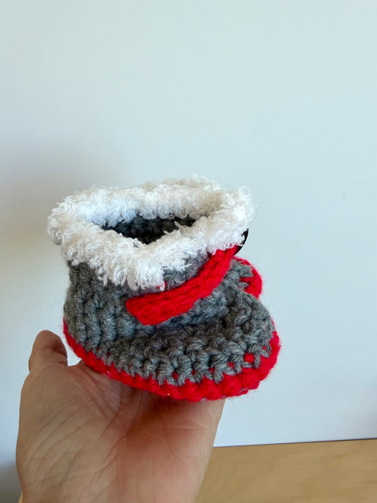 Handmade Knit Grey + Red Slippers / 3-6m?