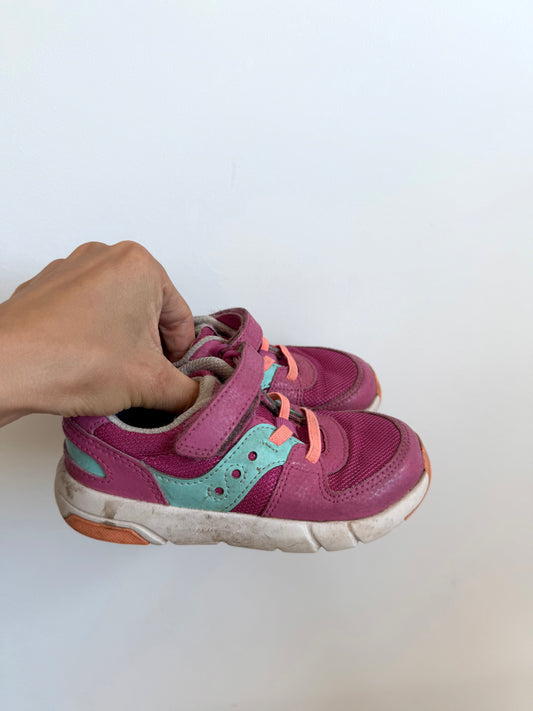 Saucony Pink Shoes / Size 9.5 Toddler
