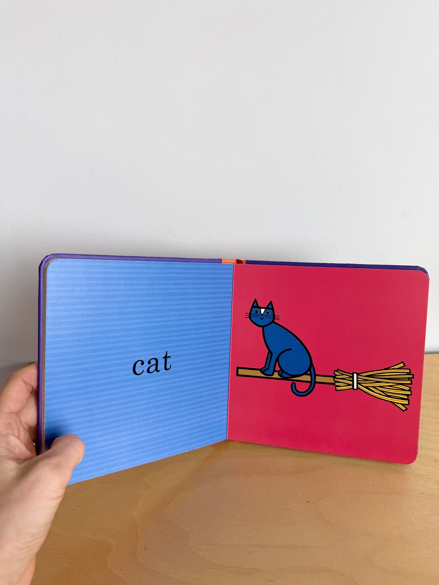 Halloween Book / 0-2 years