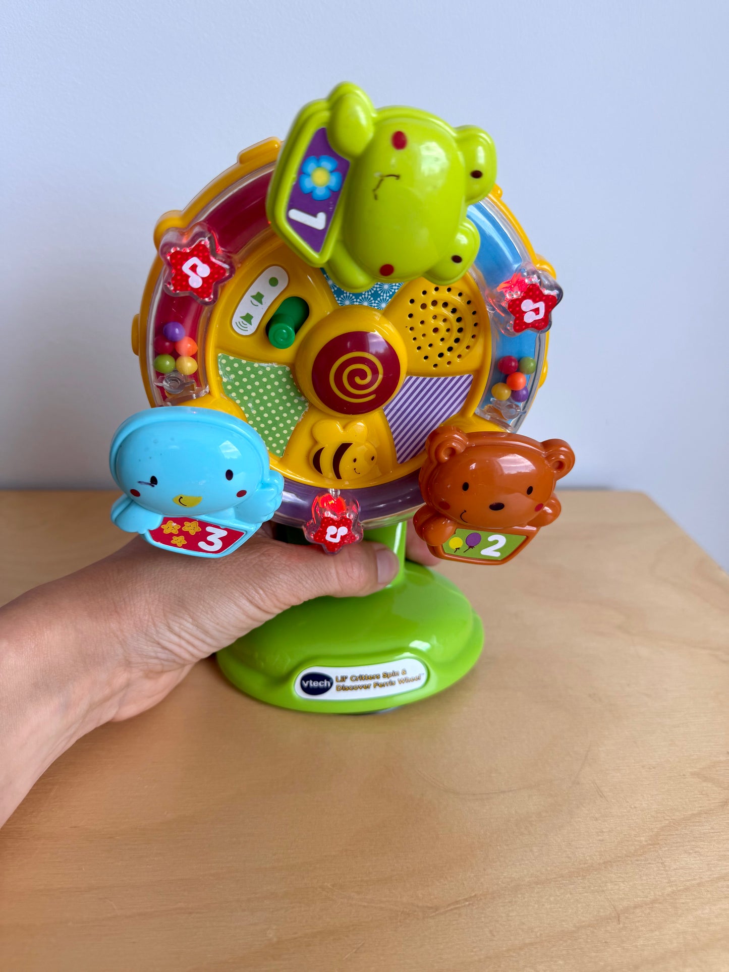 Suction Critters Ferris Wheel Toy (No Shipping)