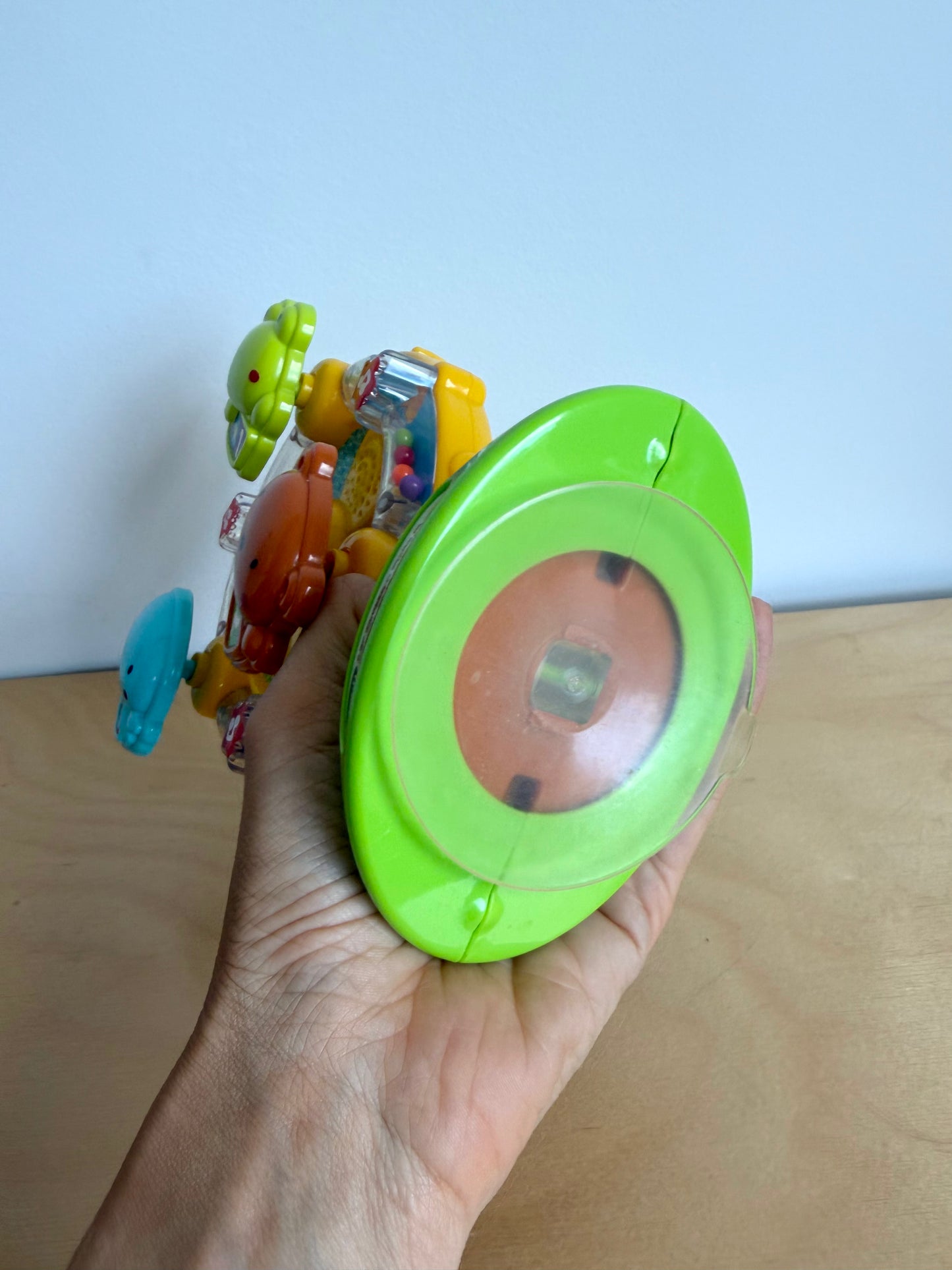 Suction Critters Ferris Wheel Toy (No Shipping)