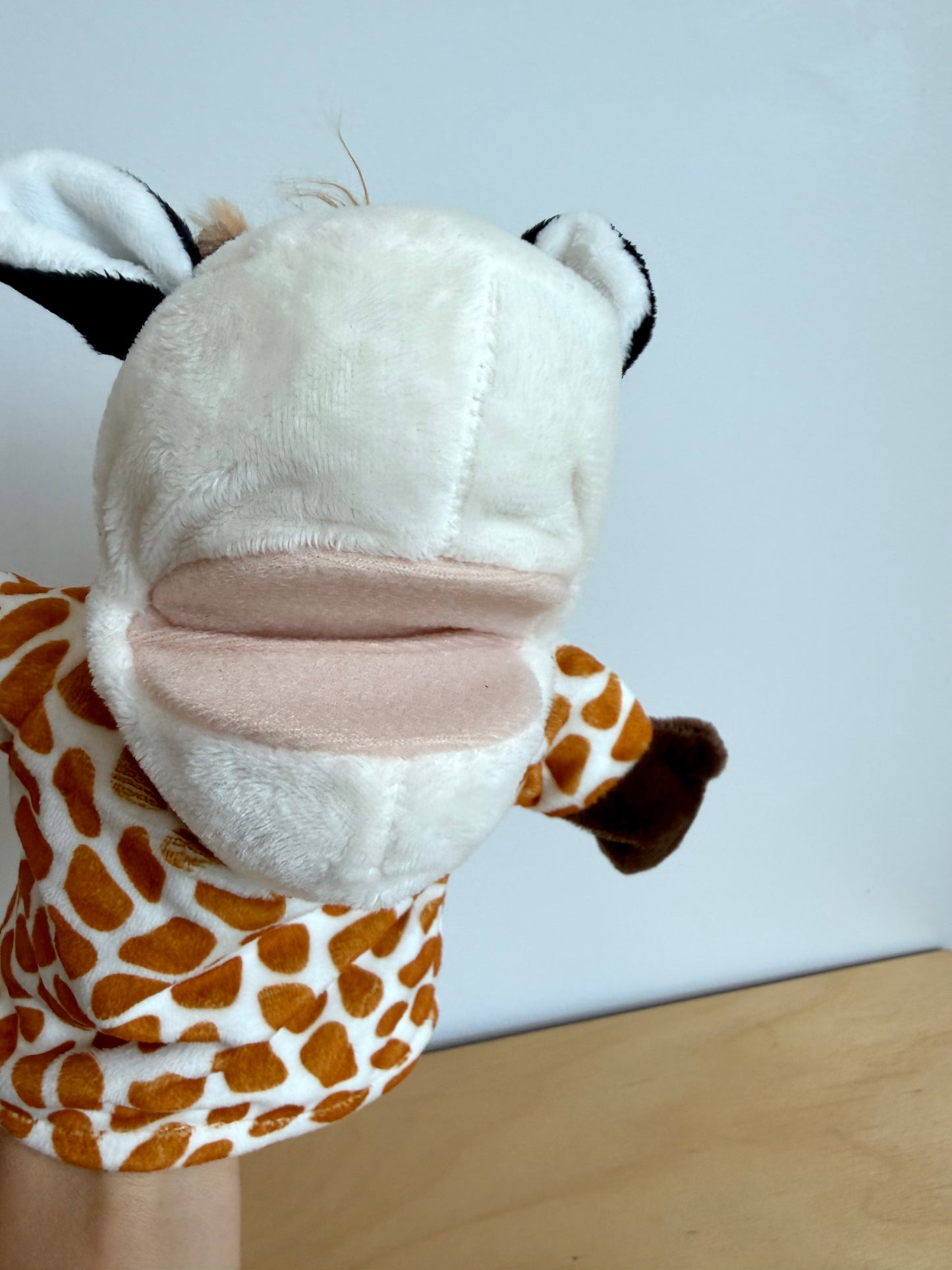 Giraffe Puppet Toy