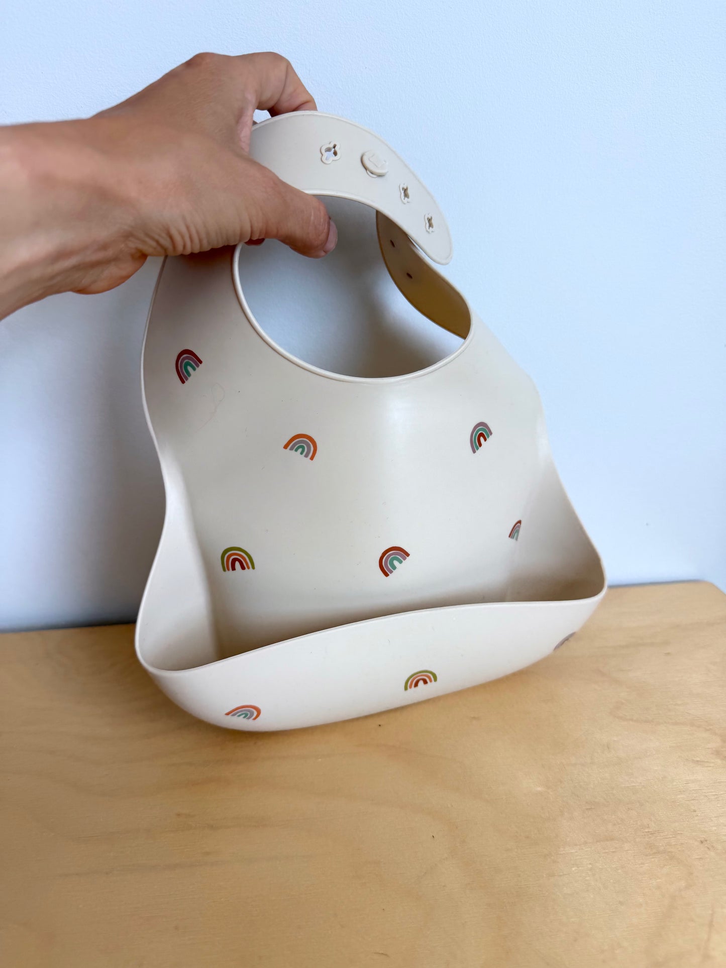 Mushie Rainbow Silicone Bib