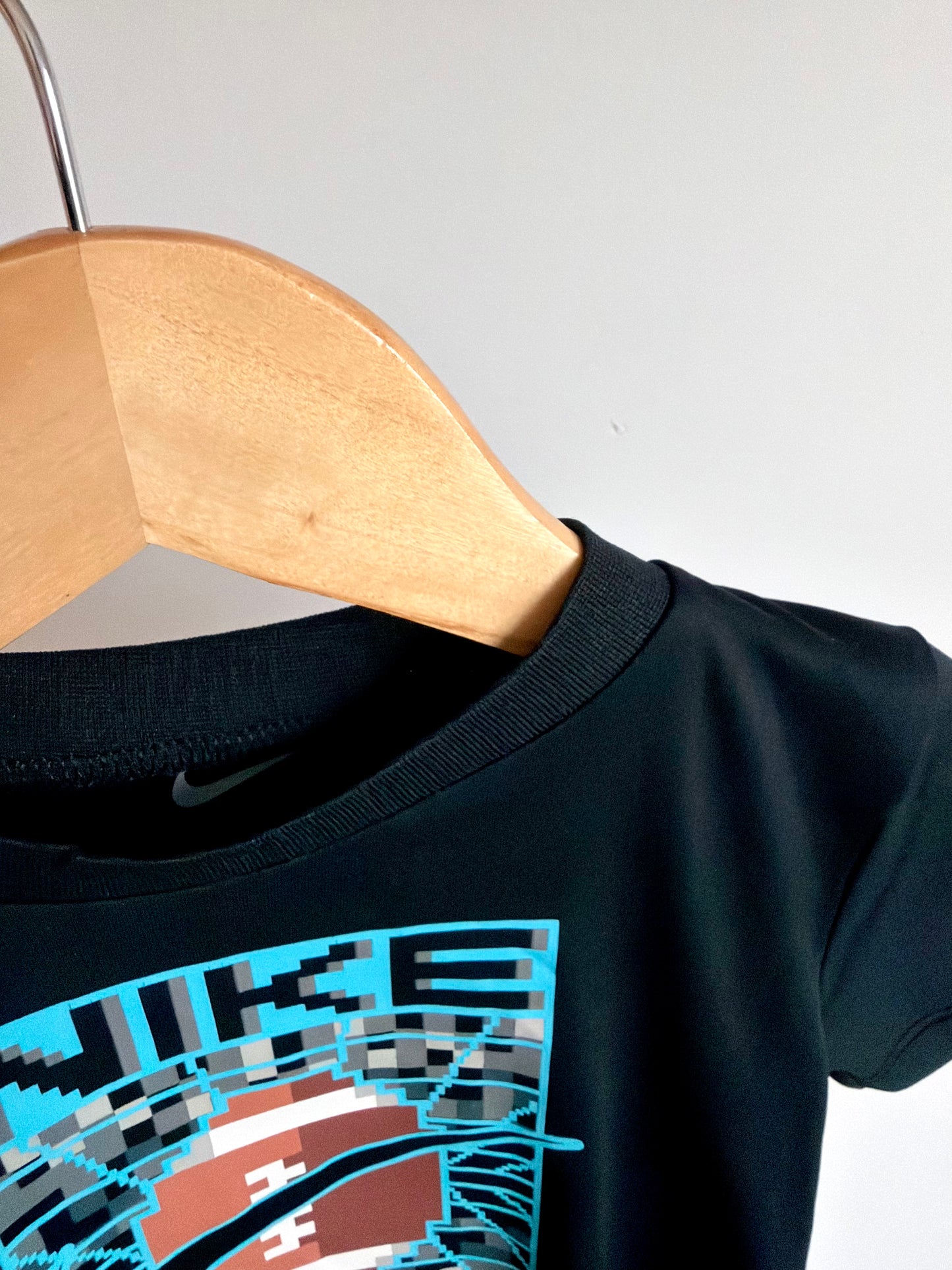 Nike Pixilated T-Shirt / 24m