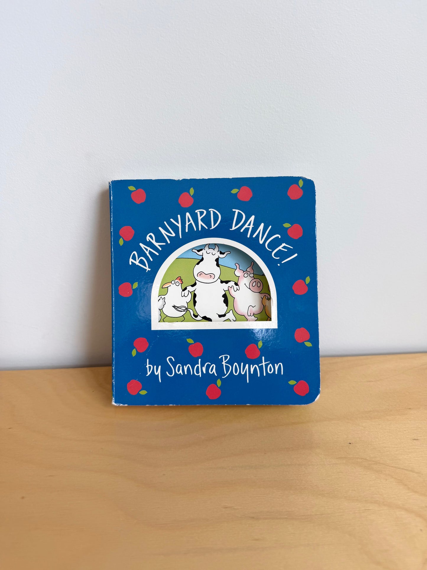 Barnyard Dance! Book / 0-3 years