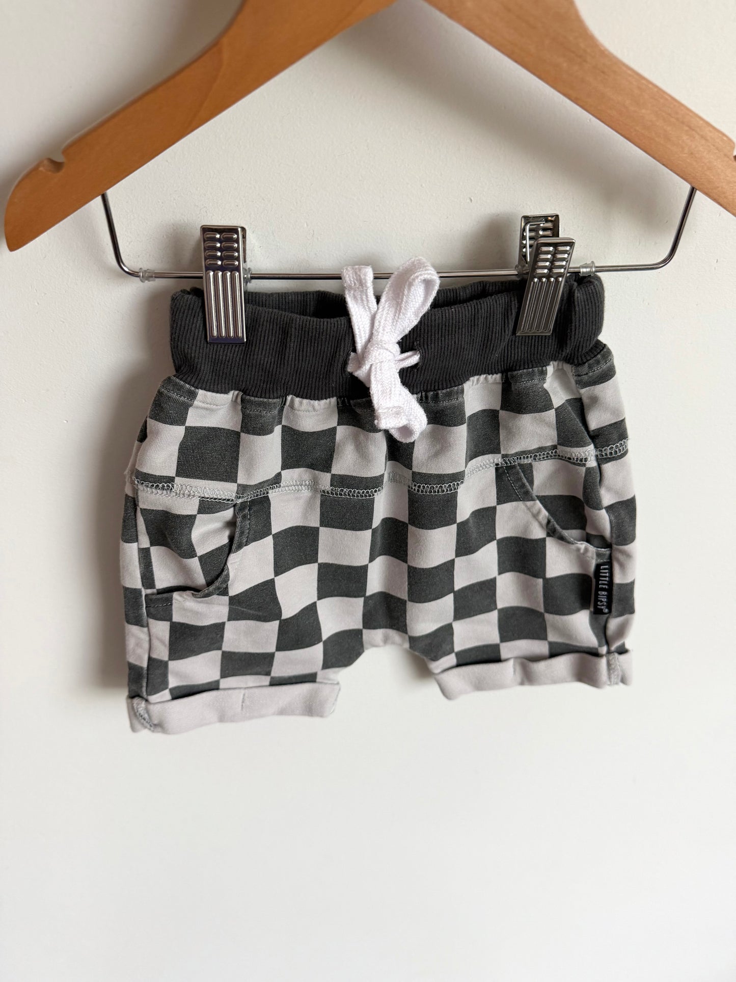 Little Bipsy Checkered Shorts / 12-18m