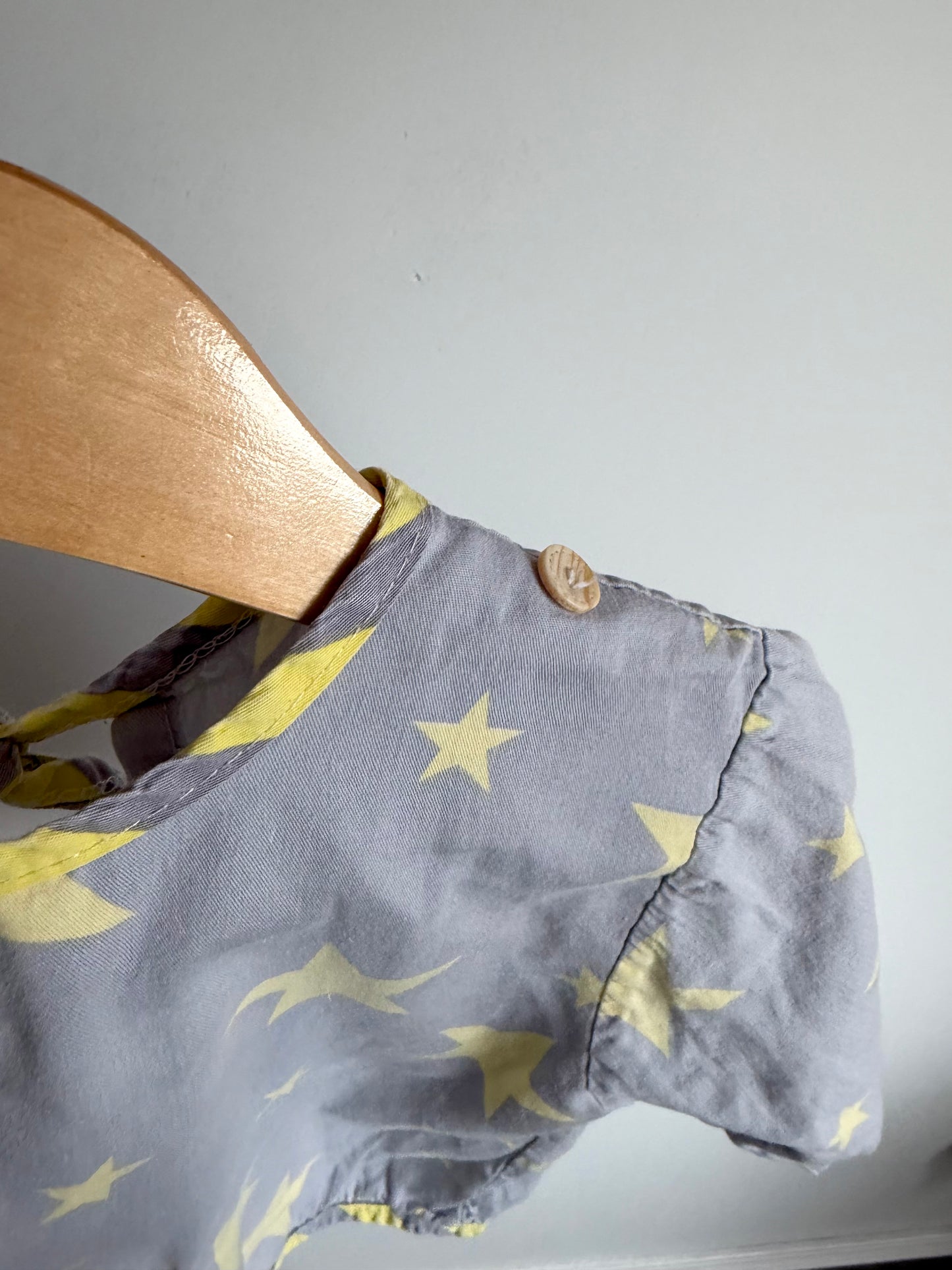 Star Cloth Bib (PLAY) / 12-24m?