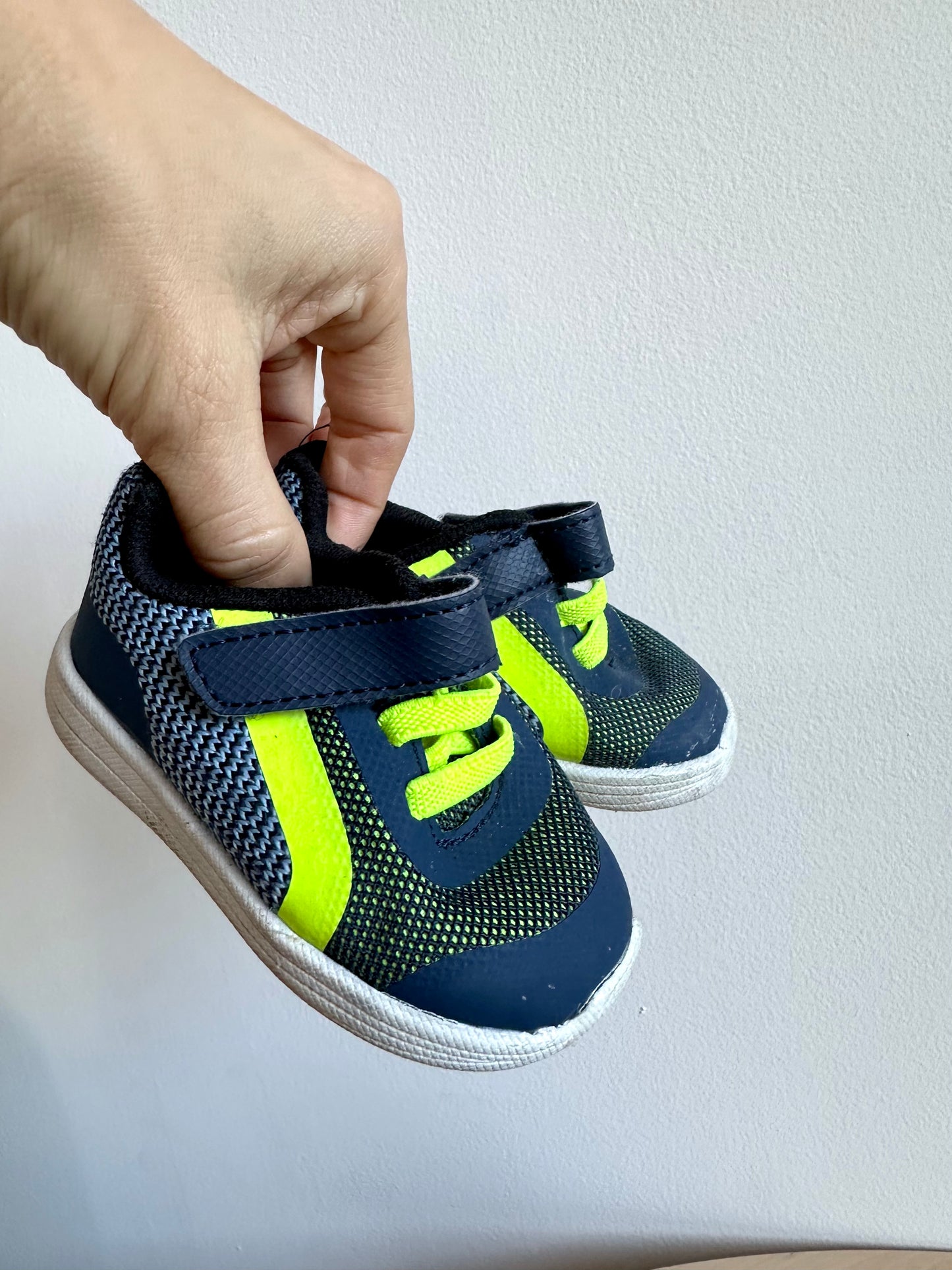 Neon Striped Runners / Size 2 Infant (No Shipping)