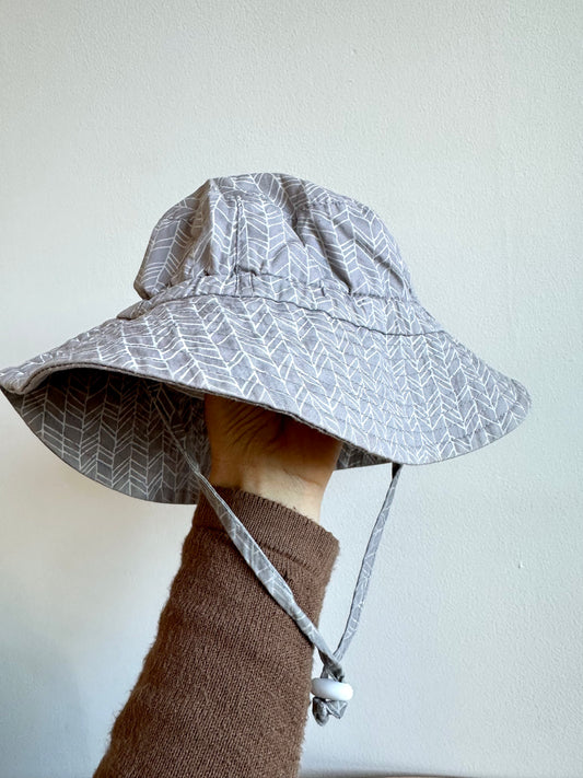 Grey Line Pattern Sun Hat / 0-6m