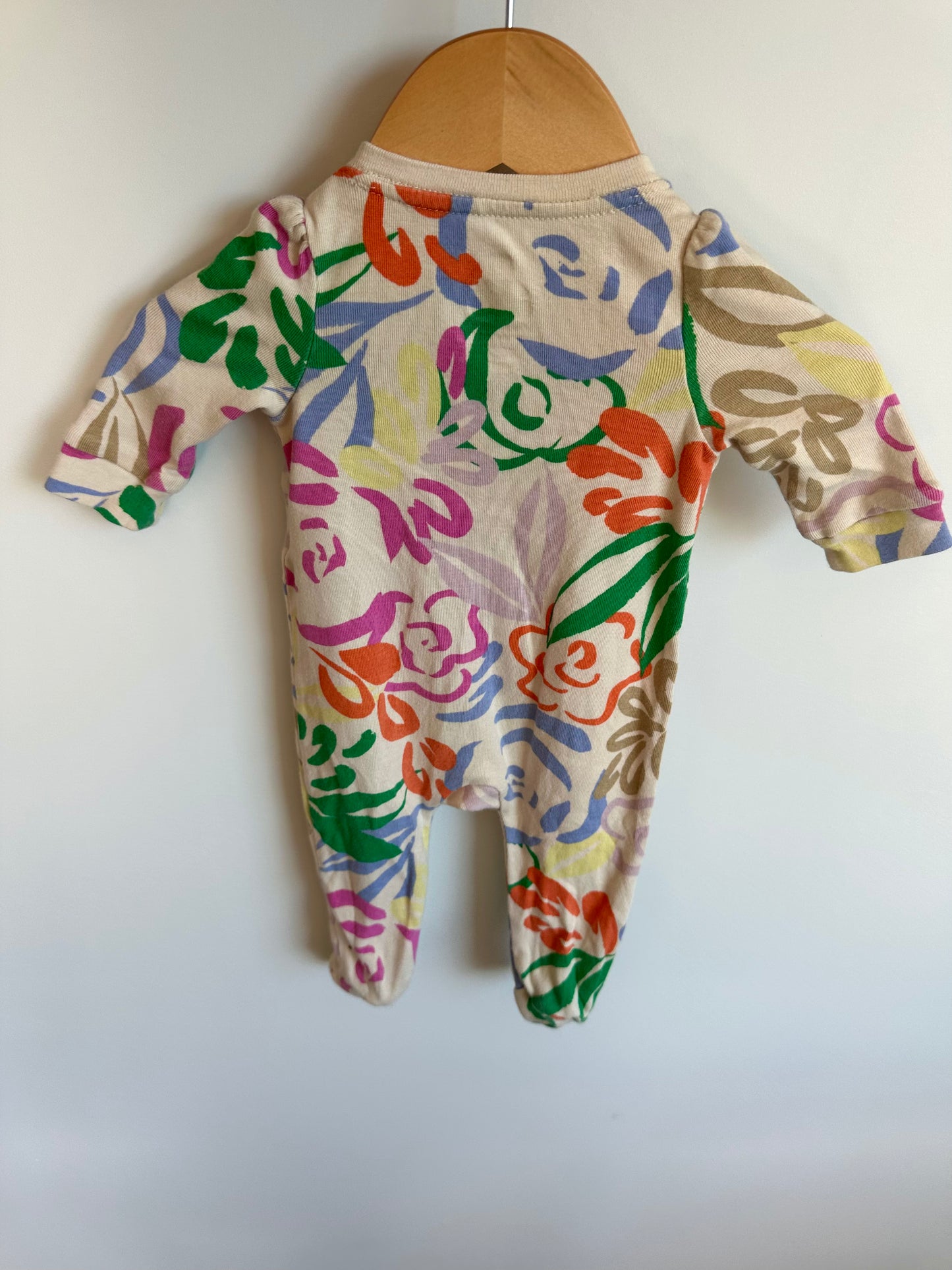 Gap Organic Cream Floral Sleeper / 0-3m