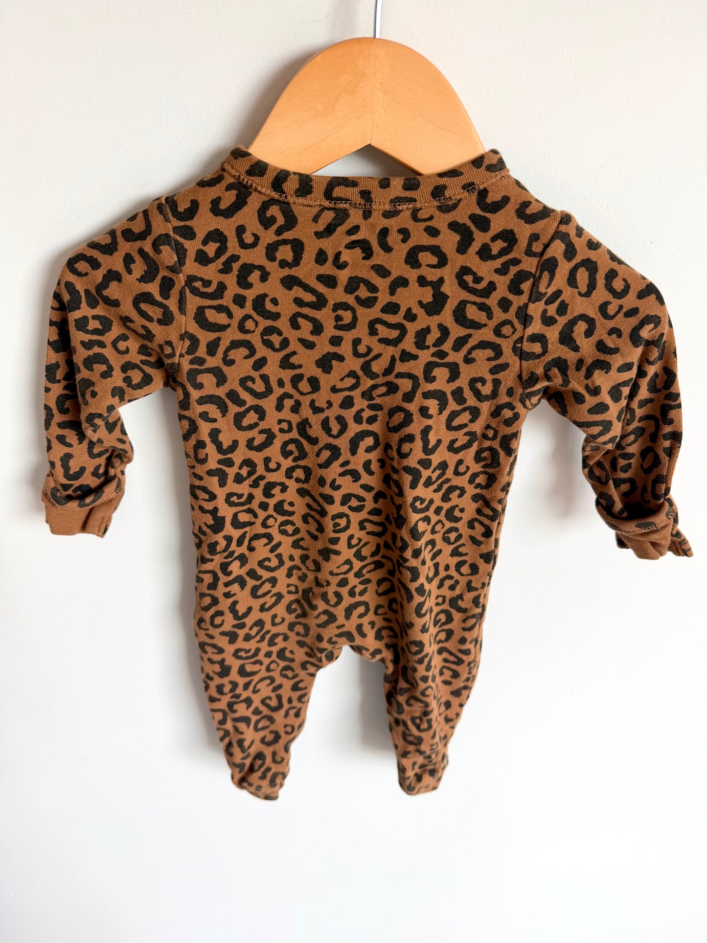 Animal Print Footed Sleeper / 3-6m