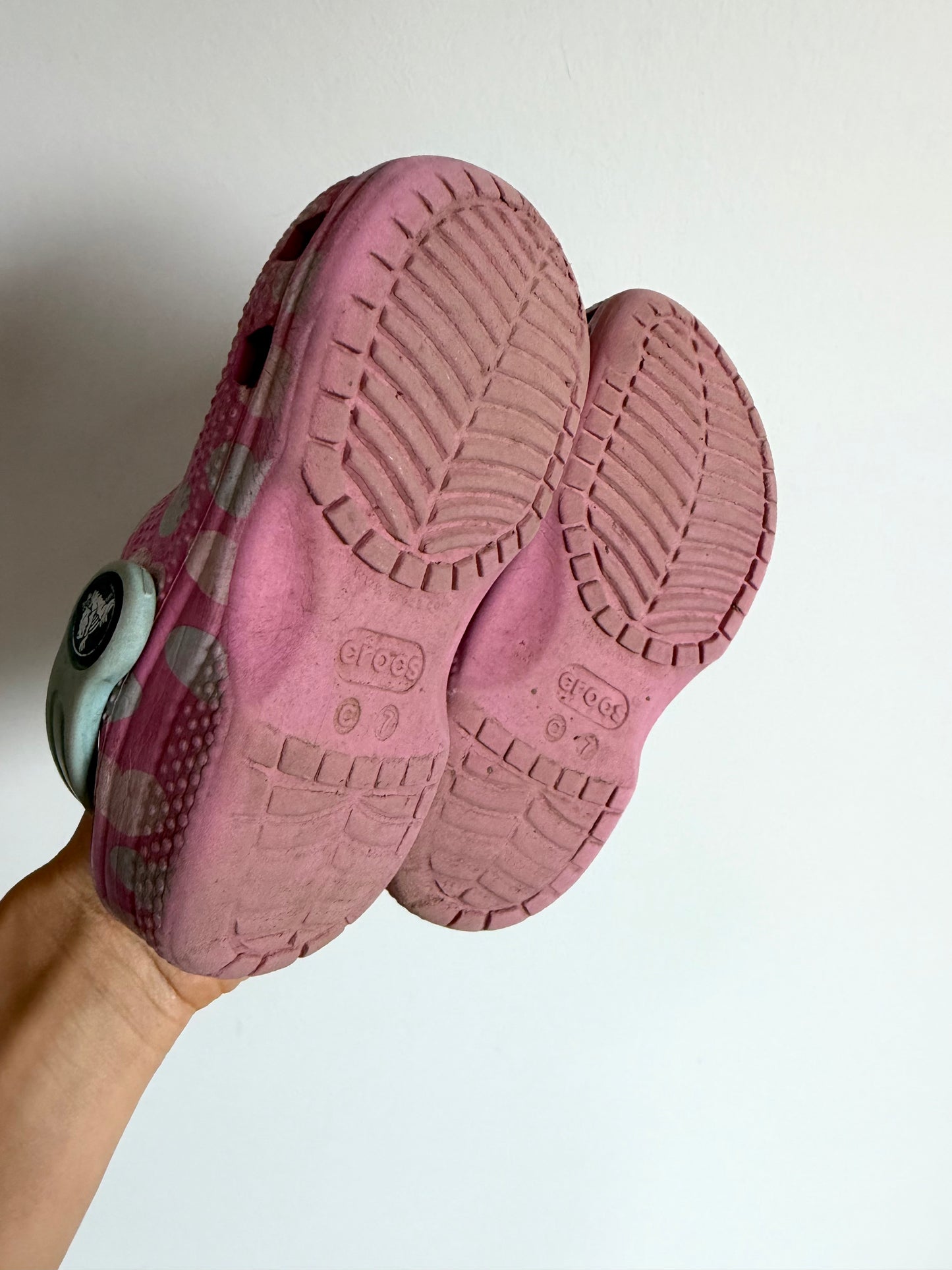 Croc Heart Sandals / Size 7 Toddler
