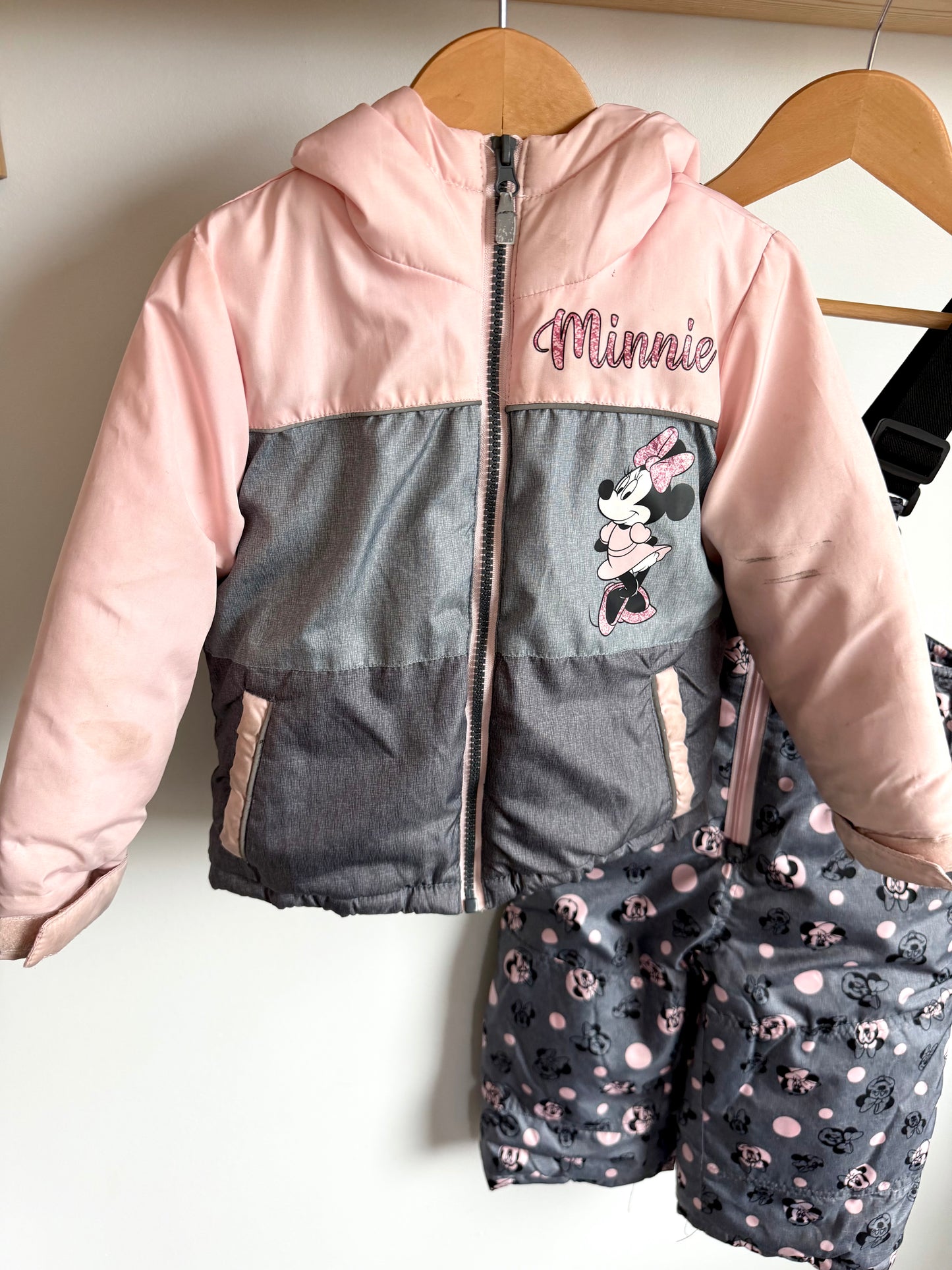 Minnie Winter Jacket + Snow Pants Set (PLAY) / 2T (No Shipping)