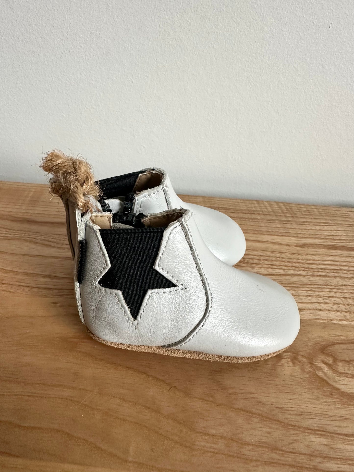 Little Moccs Grey Side Zip Ankle Boots / Large (5.5 Toddler)